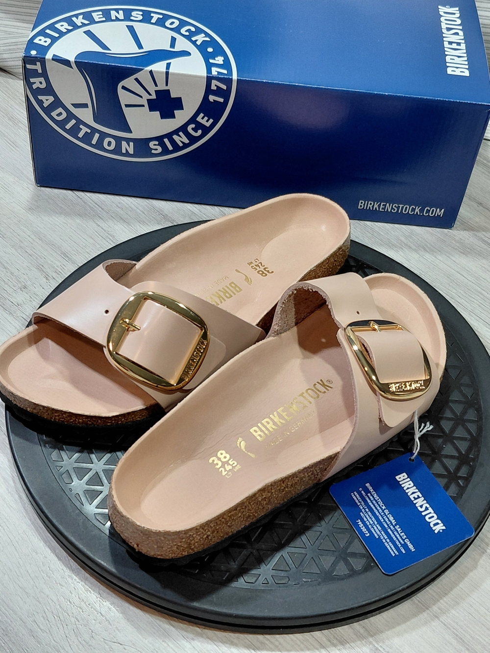 NWT Birkenstock Madrid Big Buckle Women’s Slide Sandals – High Shine New Beige 7 - Picture 10 of 13